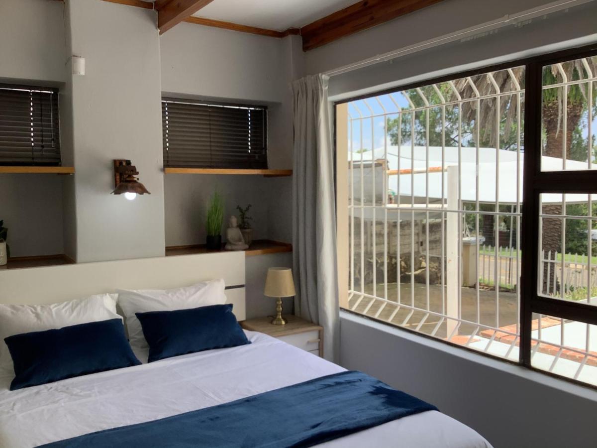 Impala Suite -Entire Unit- 2 Bedroom With 1 Ensuite Bathroom Ladysmith Bagian luar foto