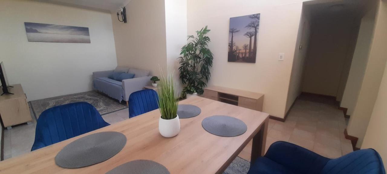 Impala Suite -Entire Unit- 2 Bedroom With 1 Ensuite Bathroom Ladysmith Bagian luar foto